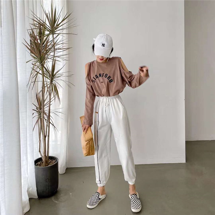 Quần Jogger Nữ Kẻ Sọc Thêu Logo - Quần Nỉ Nữ Dáng Đứng