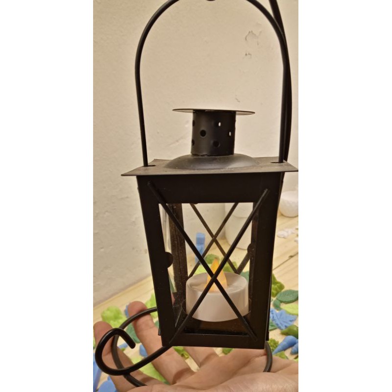 Đèn lồng Vintage sơn đen tĩnh điện TẶNG KÈM GIÁ TREO và Nến Tealight giúp Nến thắp lâu, decor bàn tiệc, ...