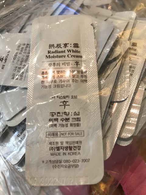 Kem Dưỡng Trắng Làm Mờ Nám Seol Radiant Whoo date 2025