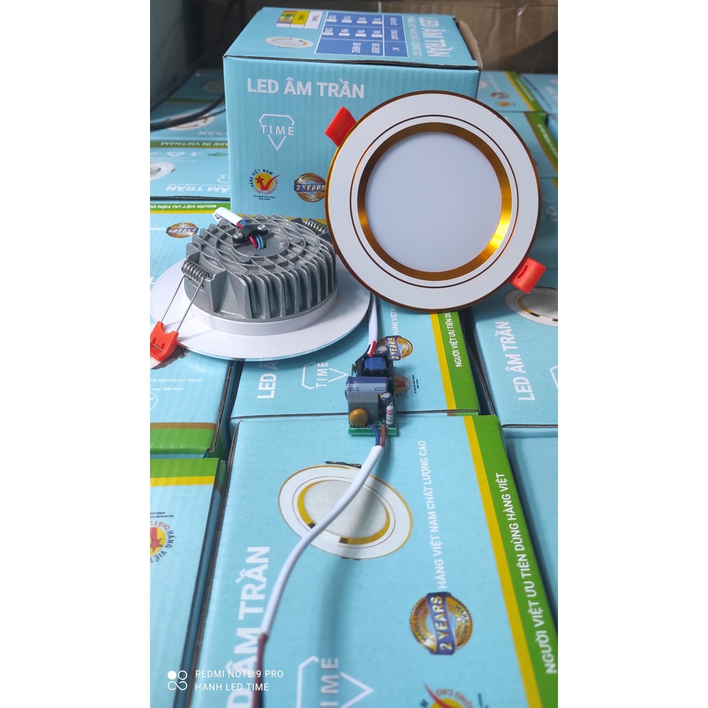 Đèn led âm trần đế nhôm đúc dầy 7w, 9w mặt 120 khoét lỗ phi 90 viền vàng, viền bạc loại bền và siêu sáng bảo hành 2 năm