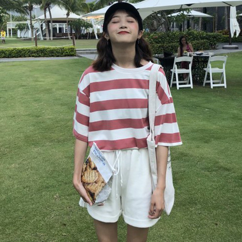 Áo Phông Áo Croptop Áo Thun Hàn Quốc Dáng Rộng Cổ Tròn Sọc Trắng Đen