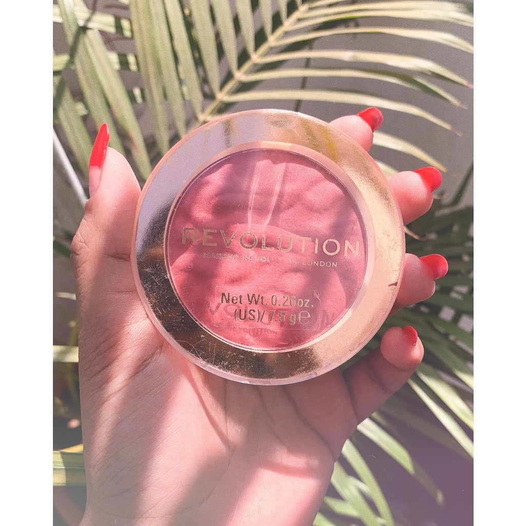 Má Hồng Revolution Blusher Reloaded Make Up màu sắc tươi tắn trẻ trung, mịn màng bám lâu - CHÍNH HÃNG