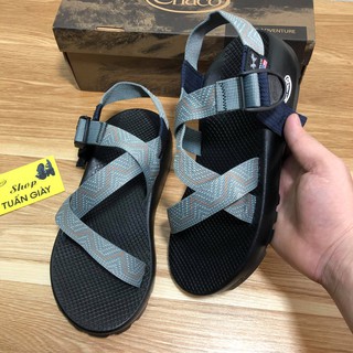 Dép chaco ,dép xăng đan đế cứng.
