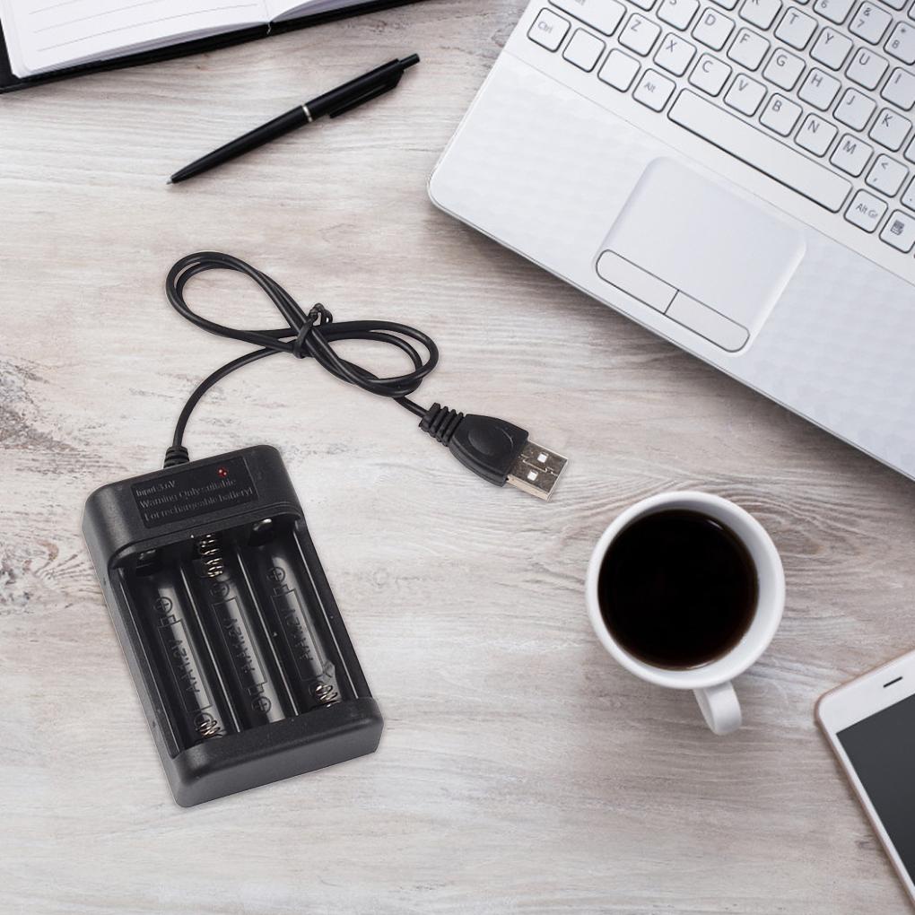 Hộp Sạc Pin AA 3 Ngăn USB Nhỏ Gọn Tiện Lợi