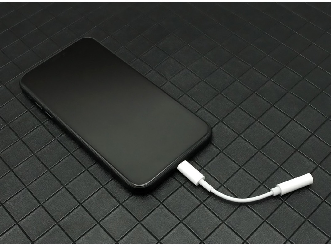 Cáp adapter Bluetooth chuyển đổi âm thanh Lightning - 3.5mm cho iPhone12 7 8 9 10