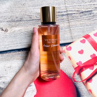 Xịt thơm toàn thân Victoria Secret Amber Romance