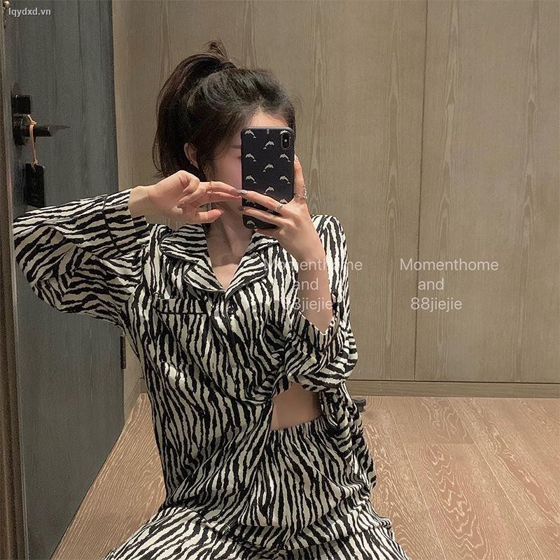 Bộ Đồ Ngủ Dài Tay Họa Tiết Ngựa Vằn Xinh Xắn Cho Nữ Thời Trang Thu Đông 2020