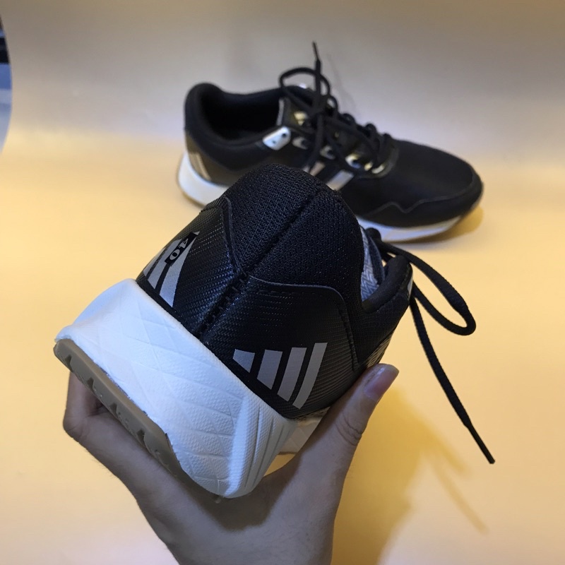 Giày thể thao chạy bộ tập gym nam nữ đế cao su êm, mềm, nhẹ giày chơi tết Rozmoda