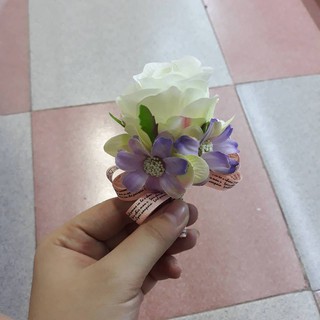 hoa cài ngực chú rể