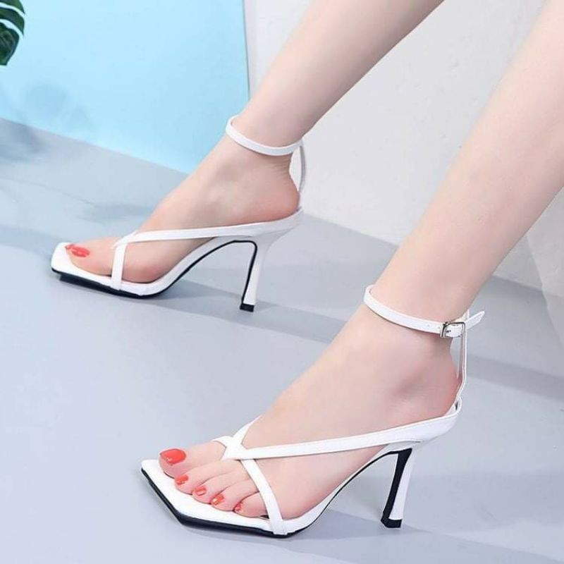 [Mã FASHIONG10 giảm 10k đơn 50k] Giày Sandal cao gót 7p xỏ ngón dây mảnh chữ V cá tính siêu hot | WebRaoVat - webraovat.net.vn