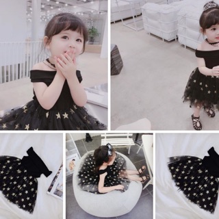 Váy sao đen xoè trễ vai