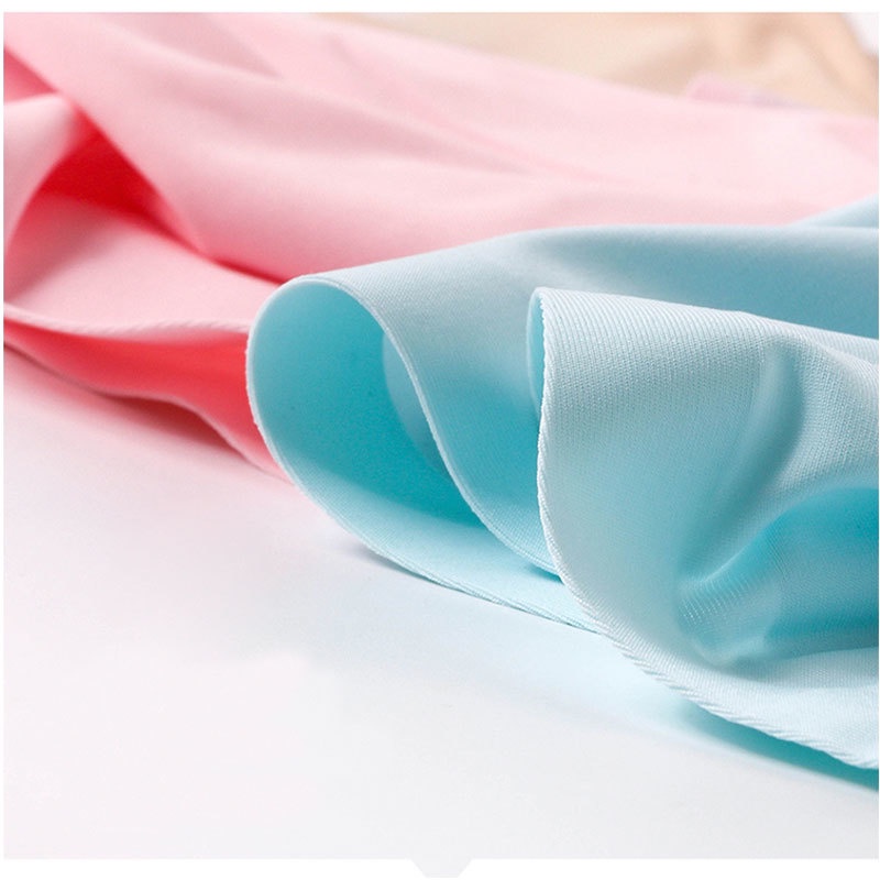 Quần Lót Lụa Mềm Không Đường May Thoáng Khí Thoải Mái Cho Nữ