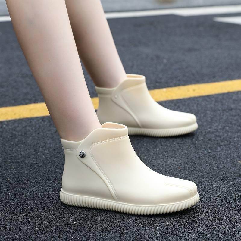 Giày đi mưa đế mềm không thấm nước cho nữ