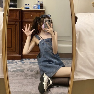 Pass đầm yếm denim form rộng