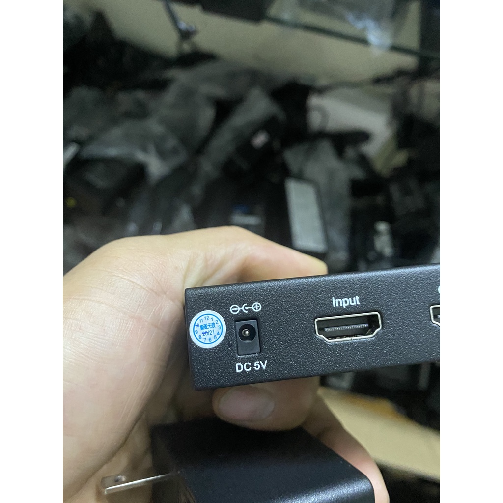 Cục nguồn DC 5V 2A cho đầu chia cổng HDMI Ugreen UG-20307 chính hãng