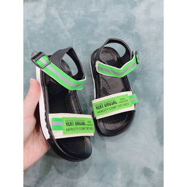 SANDAL SIÊU NHẸ BÉ TRAi SIZE 2 -6 tuổi