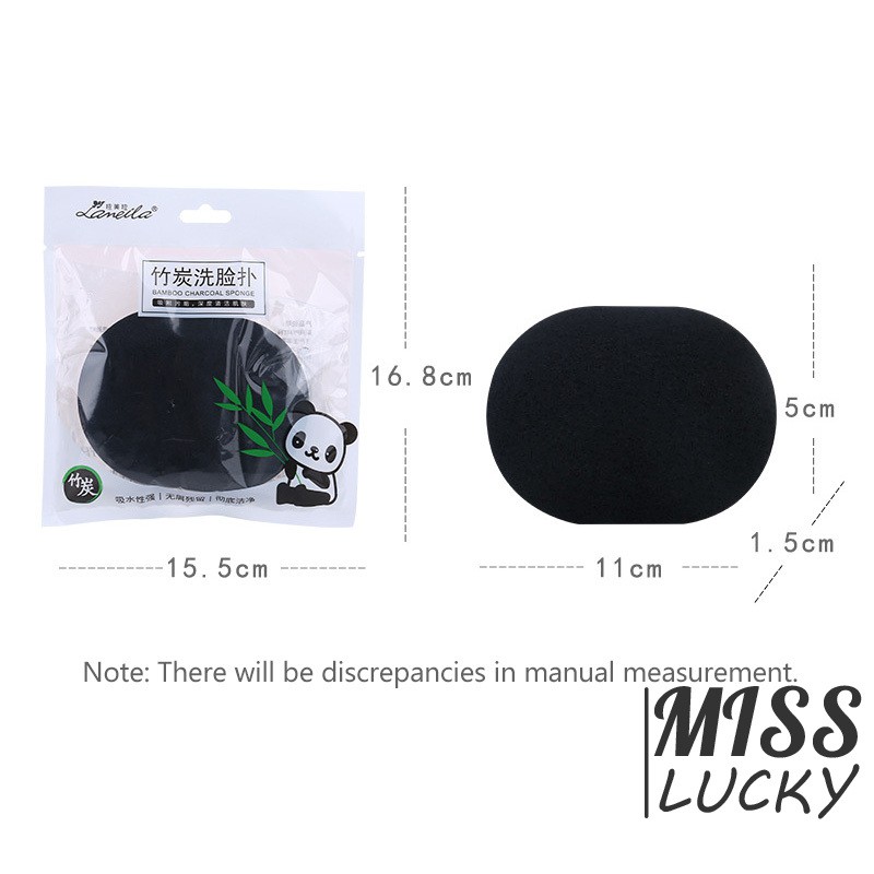 Miếng xốp bằng tinh chất than tre giúp vệ sinh bụi bẩn sâu tận gốc cho da mặt