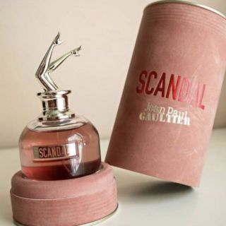 Nước hoa nữ Vũ Nữ chân dài siêu thơm
