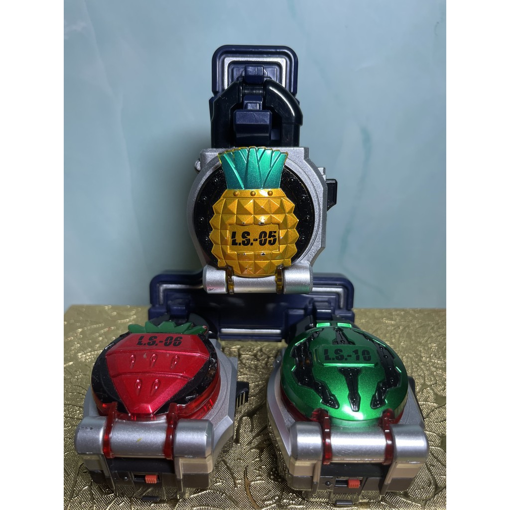 Hiệp sĩ mặt nạ - DX LockSeed Holder & Pine LockSeed - Kamen Rider Gaim Bandai
