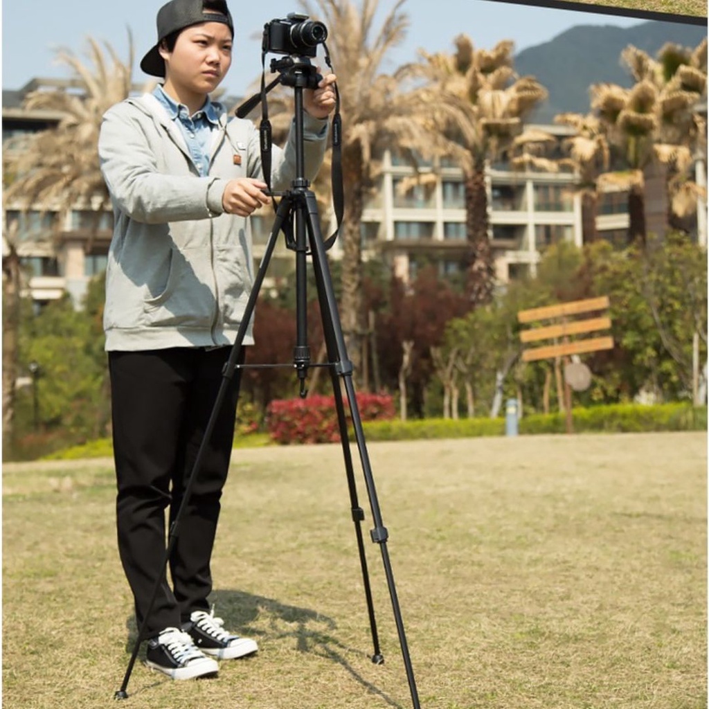 Gậy Chụp Hình 3 Chân Khung Nhôm Chắc Chắn Để Livestream Chụp Ảnh & Quay Sản Phẩm -Tripod Điện Thoại Máy Ảnh Mang Du Lịch