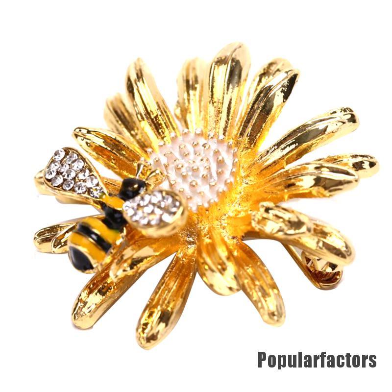 Ghim Cài Áo Hình Ong Và Hoa Cúc Thời Trang