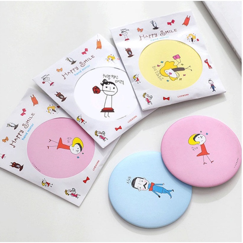 Gương Cầm Tay Mini Happy Smile Hand Mirror (Giao Màu Ngẫu Nhiên)