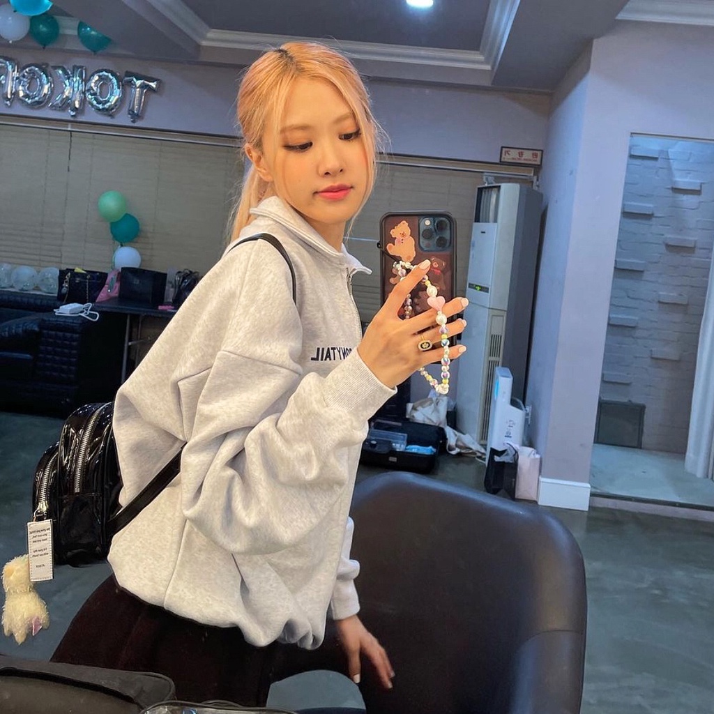 Balo mini đen da bóng cheap moment giống Jennie và Rose Blackpink