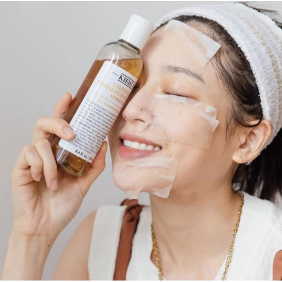 Toner hoa cúc Kiehl's Calendula Herbal Extract Alcohol-Free Toner dành cho da nhạy cảm 250ml, 500ml - LAI BEAUTY BANK
