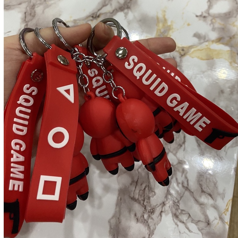 Móc khóa trò chơi con mực Squid Game hot trend Hàn Quốc