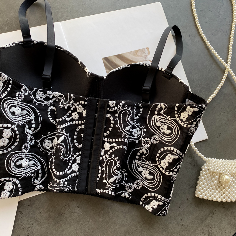 Áo lót hai dây IELGY thêu hoa phong cách cổ điển thời trang size nhỏ dành cho nữ