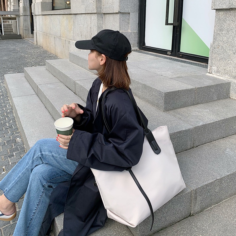 Túi tote Chất nylon Chống Thấm Nước Thiết Kế Đơn Giản Thời Trang Cho Nữ