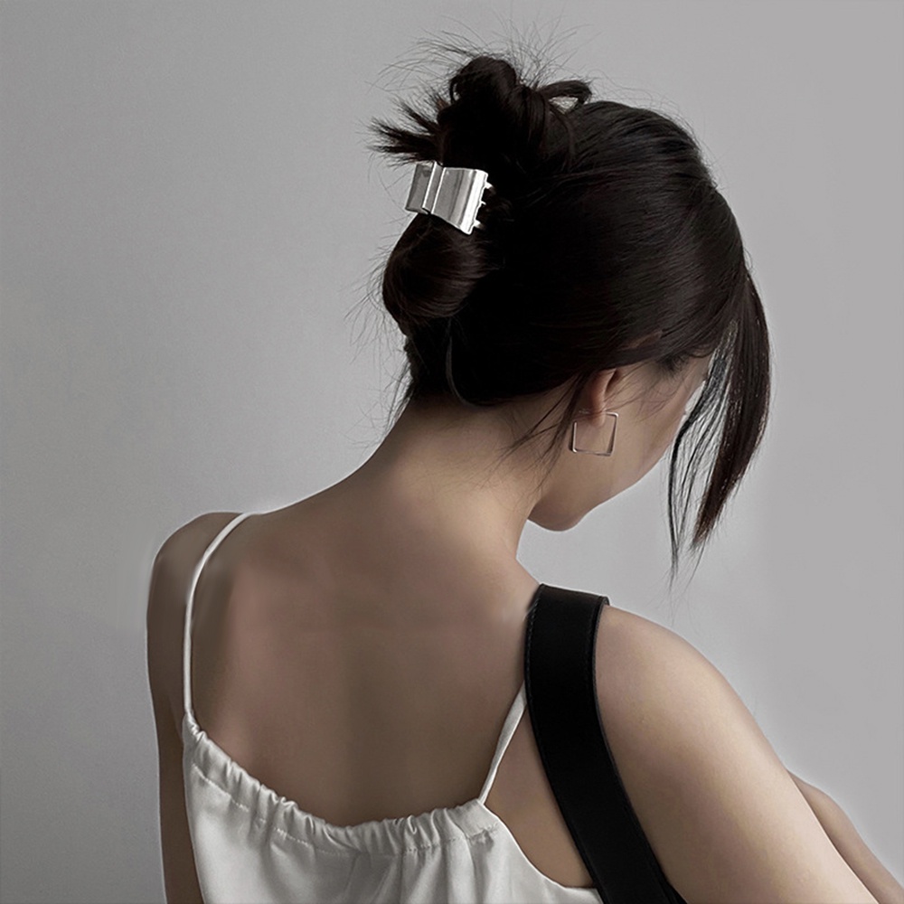Kẹp tóc kiểu hàm cá mập bằng kim loại màu vàng/ bạc nhỏ xinh thời trang cho nữ