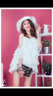 Áo tầng trễ vai
