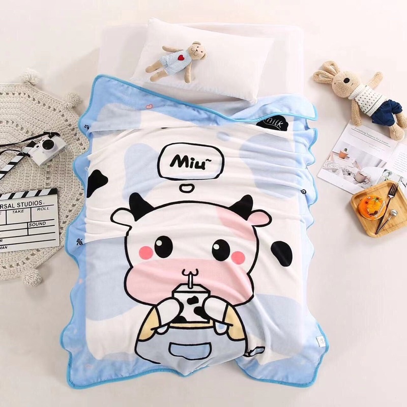 Chăn tuyết nhung mùa hè cho bé đi học Kích thước : - 1m x 1m4