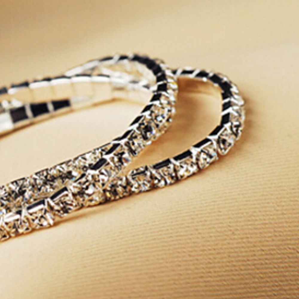 Lắc tay đá pha lê sang trọng