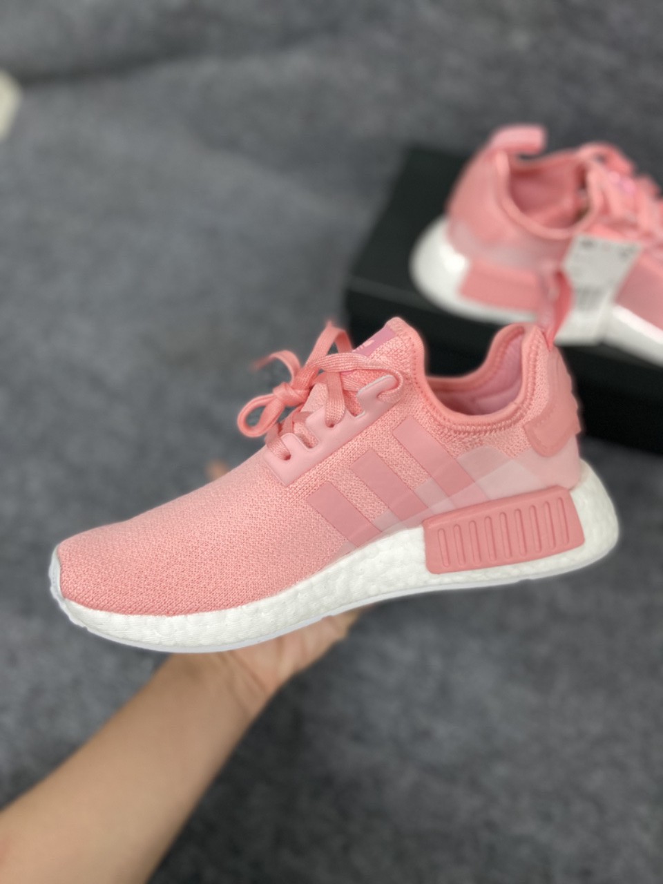 Giày adidas NMD nữ Hồng EG7925