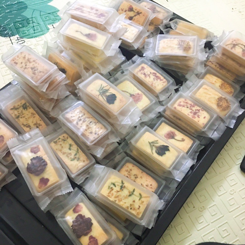 [Quà Biếu Lễ Tết] Bánh Dứa Đài Loan Hoa Trà ( size to 50g) | BigBuy360 - bigbuy360.vn