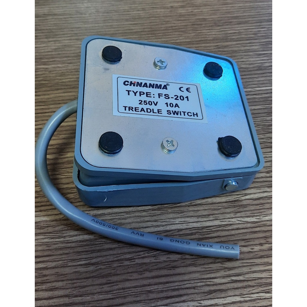 Công tắc cóc đạp, bàn đạp điện FS-201