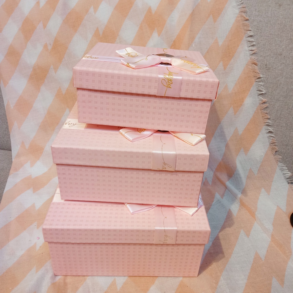 (3 size) Hộp quà sinh nhật vuông Hồng HAPPY Hộp Quà Sinh Nhật, Valentine Hộp Qùa, hộp đựng quà hàng nhập cap cấp