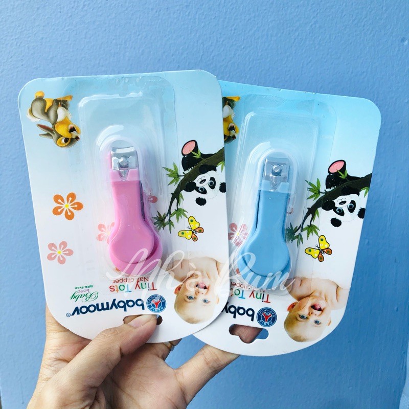 Dụng cụ bấm móng