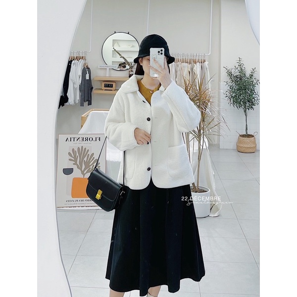 Áo khoác lông mềm dáng rộng siêu ấm áp | BigBuy360 - bigbuy360.vn