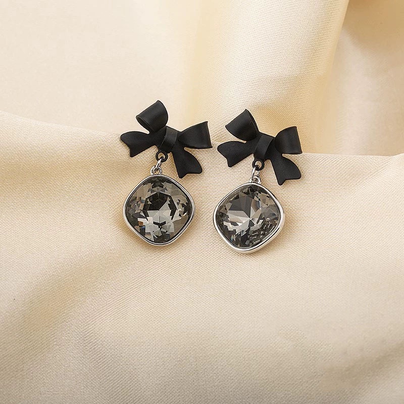 Bông Tai Hình Nơ Đỏ Thời Trang Sang Trọng Phong Cách Hàn Quốc 2022