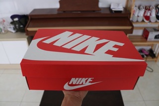 Hộp giày nike đỏ giá sỉ tận xưởng