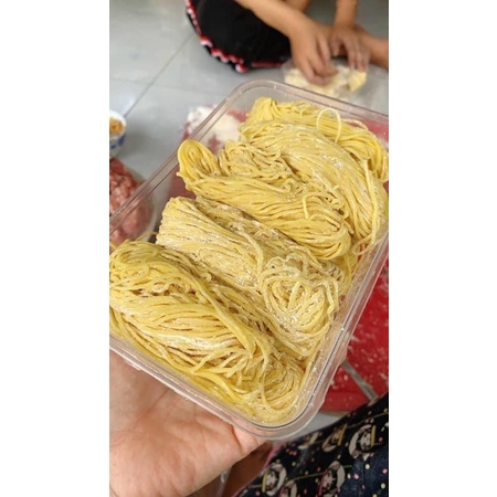 Hoành Thánh Thịt chuẩn vị người hoa- mì trứng vắt