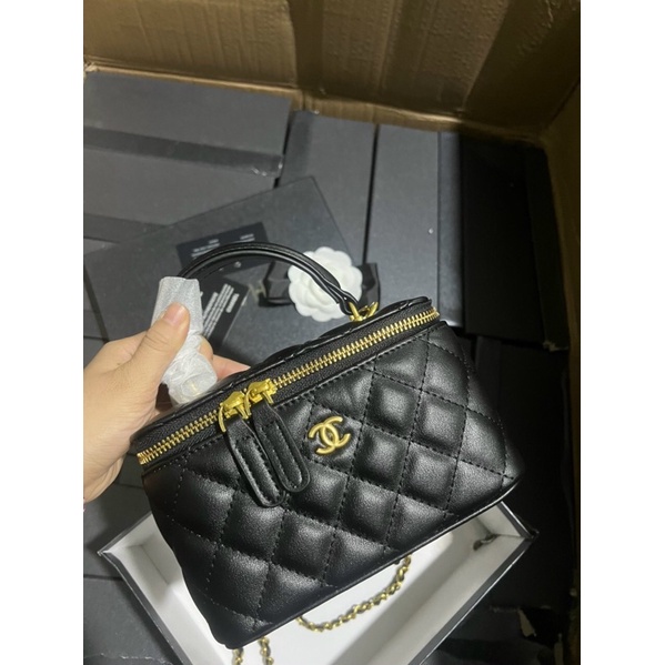 Túi cốp hoa trà trần chám da mềm có quai cầm size 20 không kèm hoa sang chảnh M111