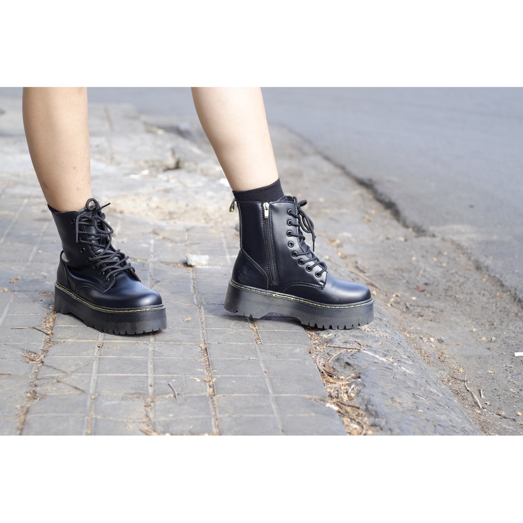 Giày PD đen đế cao