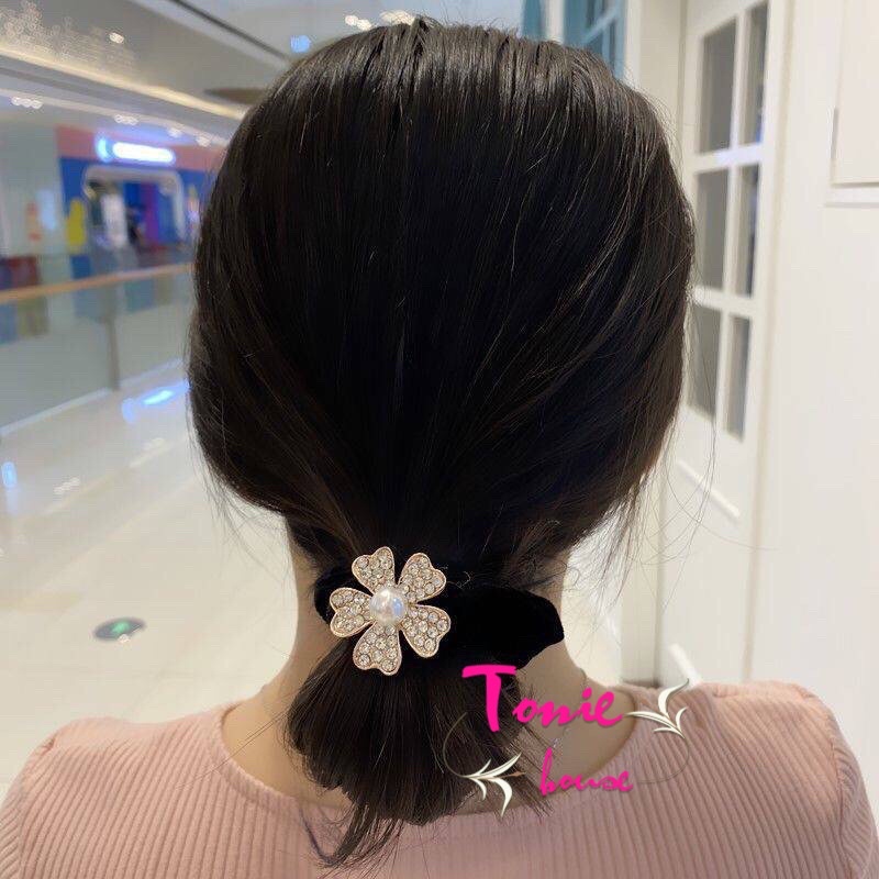 Dây cột tóc vải nhung đính đá sang trọng