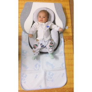Gối chống trào ngược và đệm định hình ngủ đúng tư thế cho bé