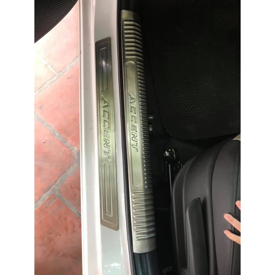 Ốp bậc cửa chân Accent 2019