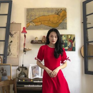 Áo dài đỏ 4 tà cách tân